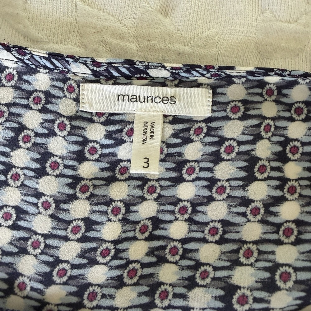 Maurices 3X Blue Geometric Print Blouse Zip Front Pocket Faux Wrap V Neck Top - Picture 5 of 9